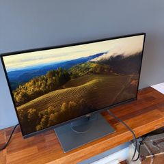 Dell 27" Monitor UP2716D
