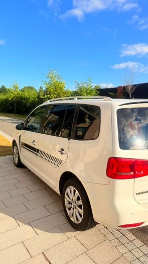 Volkswagen touran Petrol  7 Seater Automatic
