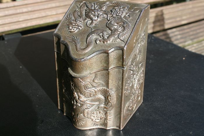 Vintage Chinese Decorative Box H-4" 3" x 3"