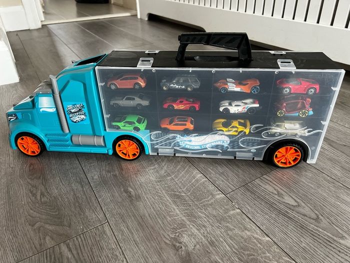 Hot wheels truck
