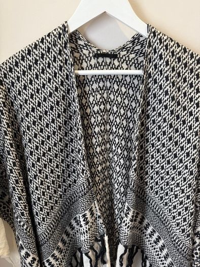 NEW LOOK Boho Ethnic Pashmina Shawl Scarf Wrap Over!