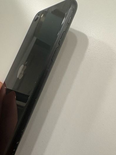 iPhone SE 2022