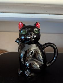 Black Cat tea pot for one