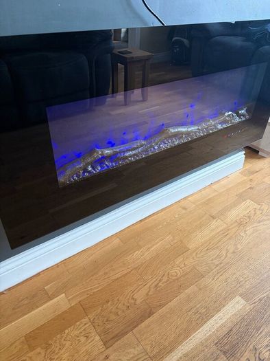 Electric fireplace with remote control