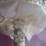 Custom made luxury pearls  bouquet handmade crystal ivory brooch Image 4