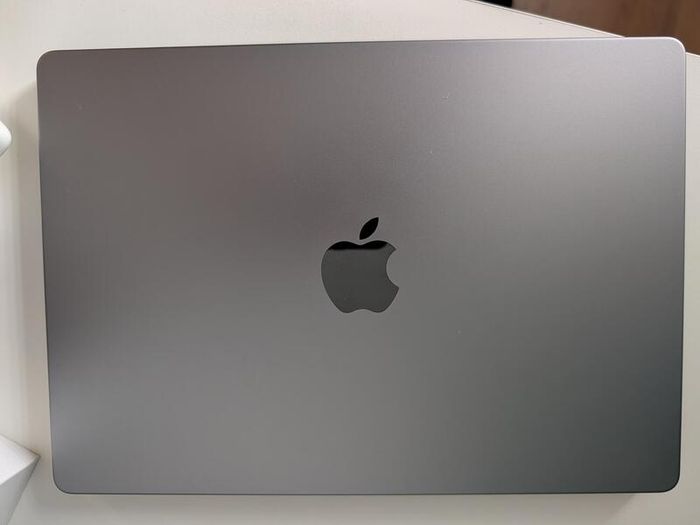 Macbook Pro 14-inch M2 Pro, 32gb Ram, 512gb Ssd