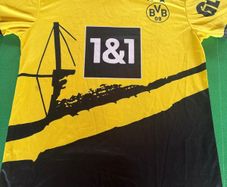 Borussia Dortmund - soccer  jersey - Replica - size L