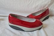 Mbt kainga rockers Size 4 eu 37 red leather in excellent condition