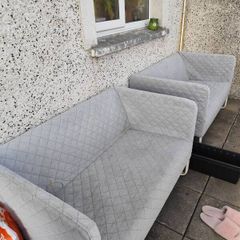 2x sofas