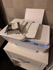 HP DeskJet 4222e + New Cartages