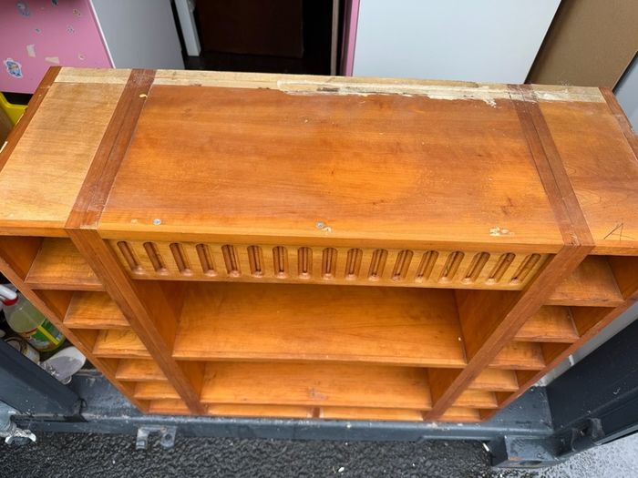 kitchen cabinet