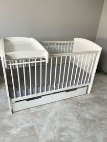 Mamas&Papas Cot bed with storage drawer and cot top changer