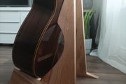 Guitar stand