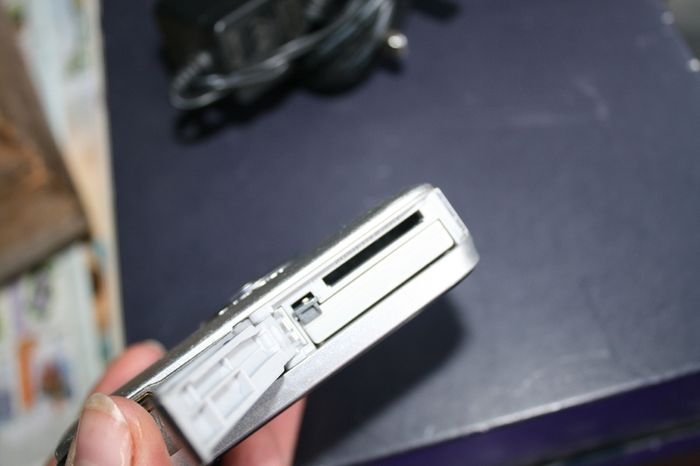 Sanyo Xacti E6 Digital Camera Vpc-e6 Tested