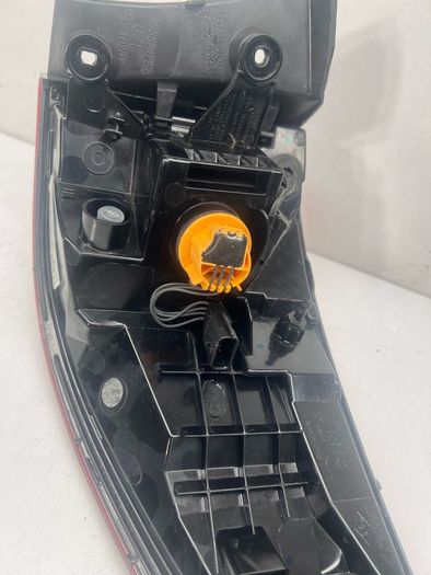 Renault Kadjar 2018 Rear Tail Light Left Side  265552478R A2l16b3s