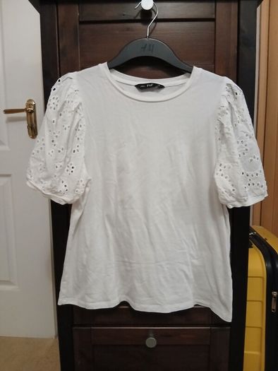 White t-shirt detailing on sleeves