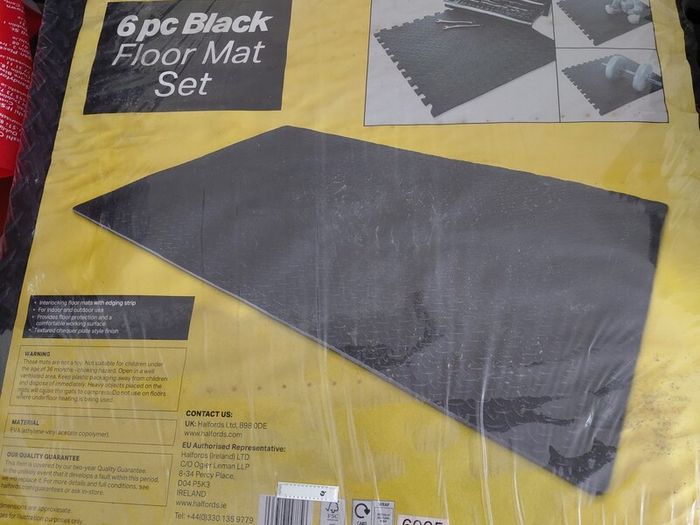 interlocking floor mats