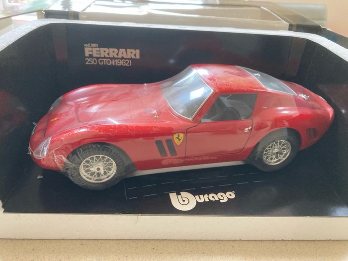 Ferrari 250 GTO Year 1983 USA market Burago 1/18 Extremely rare