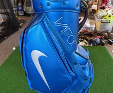 nike staff bag