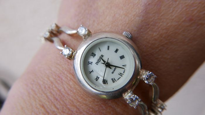 Vintage INDURO Watch for Women, Sterling Silver Bracelet Watch, Handmade 925 Sterling Silver Watch, Watch for Her Birthday Gift, Ladies Watch Japan Made (Works well, fresh battery)