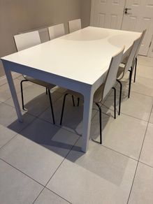 Extendable Dining Table