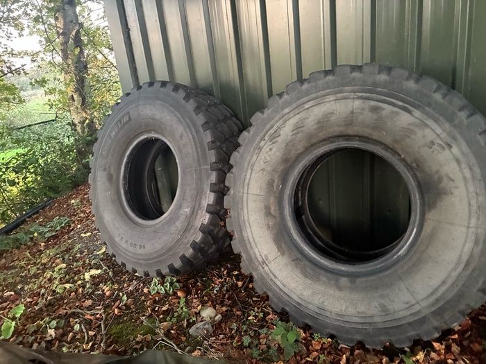 Tyres 1400 R 20 Tyres