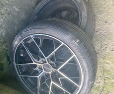 four wheel with two tyres