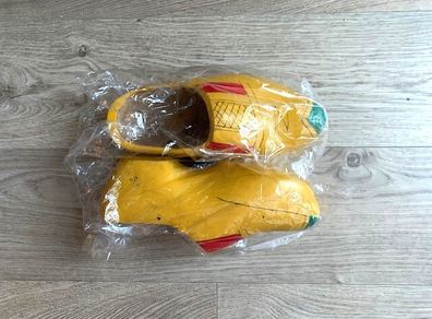 Clogs
