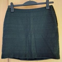 H&M black woven mini skirt .
