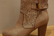 Ladies Boots
