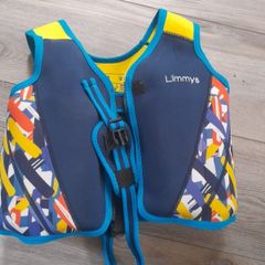 swim vest