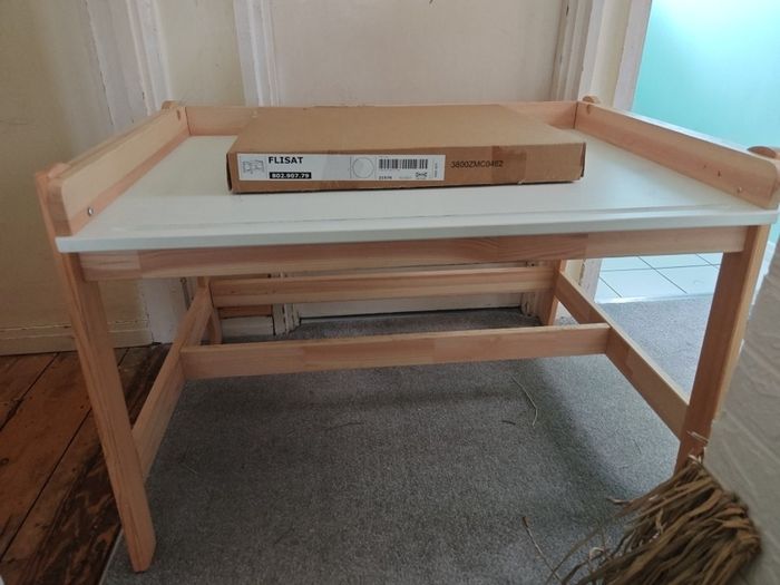 desk