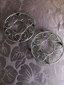 pot stands