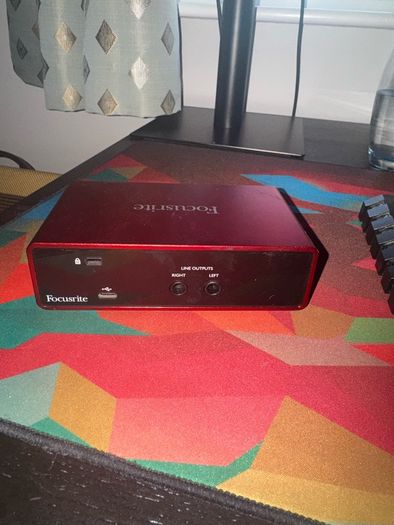 focusrite Scarlett Solo audio interface