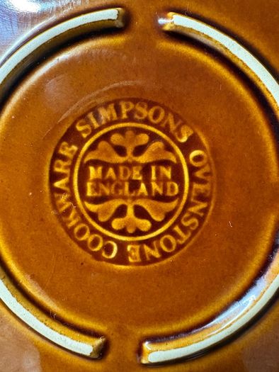 Vintage Simpsons Oven-to-Table Cookware Pie Dish - English Brown Ceramic Fluted Tart Baking Dish, Made in England Stoneware Bakeware, 1970s