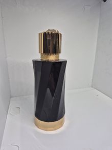 Versace Vanille Rouge Perfume