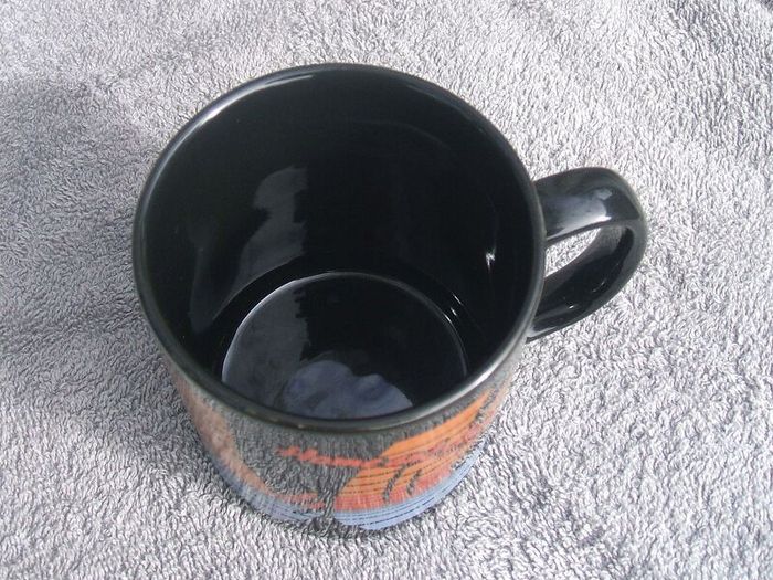 HOME & AWAY (Australian TV soap drama) - a scarce mug by Coloroll (1989) + a free SUMMER BAY badge (early 1990s)