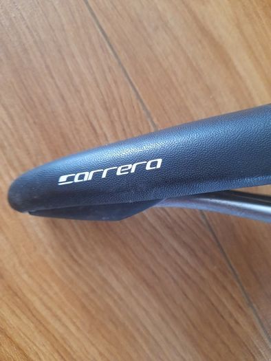 bike saddle and seat post