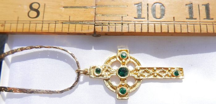 Vintage Traditional Celtic Knot