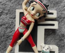 Betty Boop Initial E figurine