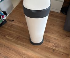 Tommee Tippee Twist and Click Sangenic XL Plastic Nappy Bin