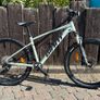 2021 Giant Talon 2 Medium frame 17 inch with 27.5 inch wheels Image 3