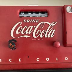 Coca Cola Cooler Valve Radio Year 1948