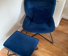 Arm chair and footrest