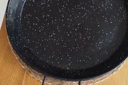 Paella pan