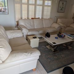 Leather suite in cream beige colour
