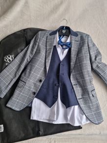 Comunion suit