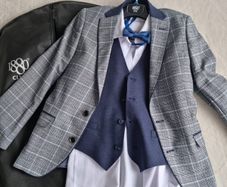 Comunion suit
