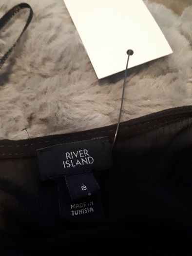 BNWT Stunning River Island Black Ruffle Bodysuit (Size 8)