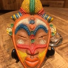 Marquez ceramic wall mask